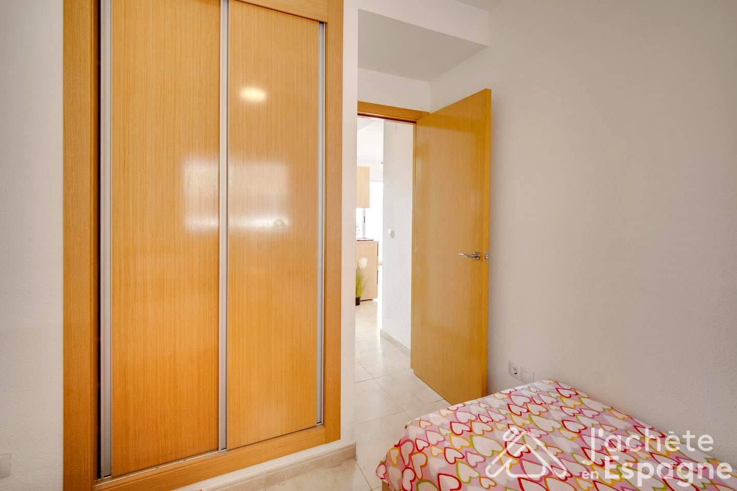 2 bedroom Flat for sale in Oropesa  with pool garage - € 167,000 (Ref: 10116192)
