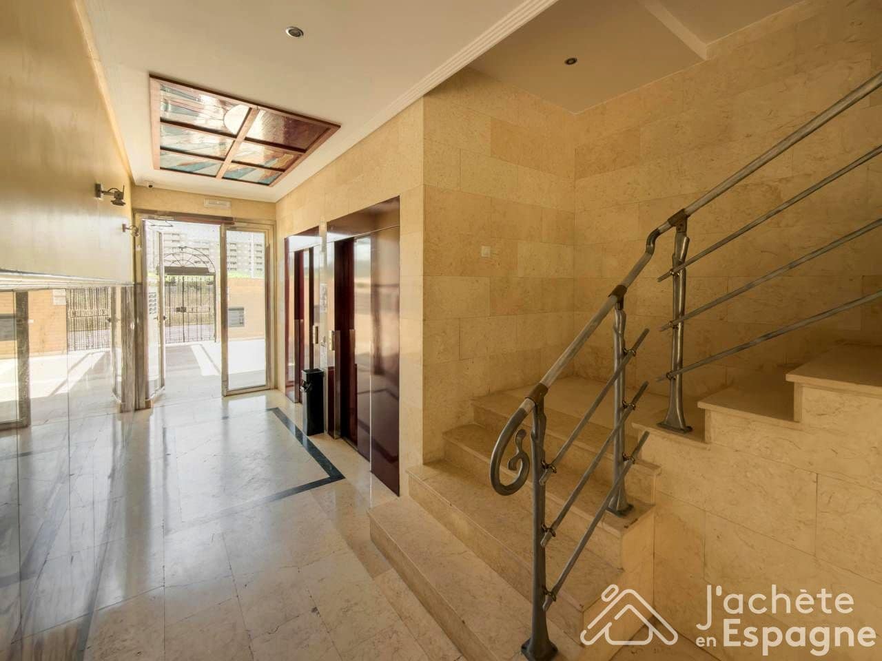 2 bedroom Flat for sale in Oropesa  with pool garage - € 167,000 (Ref: 10116192)
