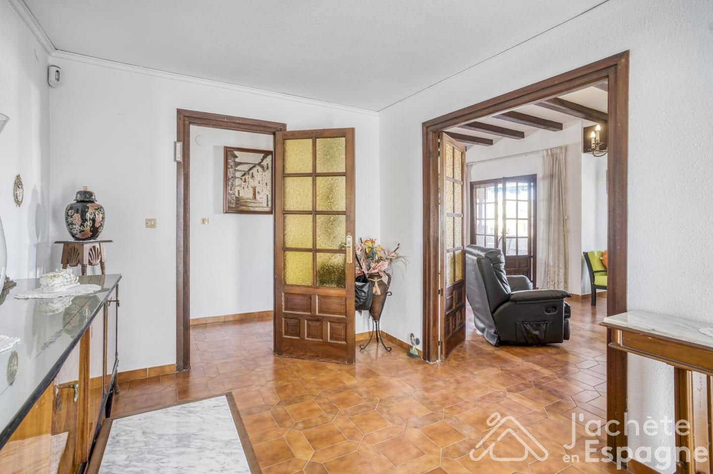 6 bedroom Villa for sale in Daimus with garage - € 428,001 (Ref: 10116193)