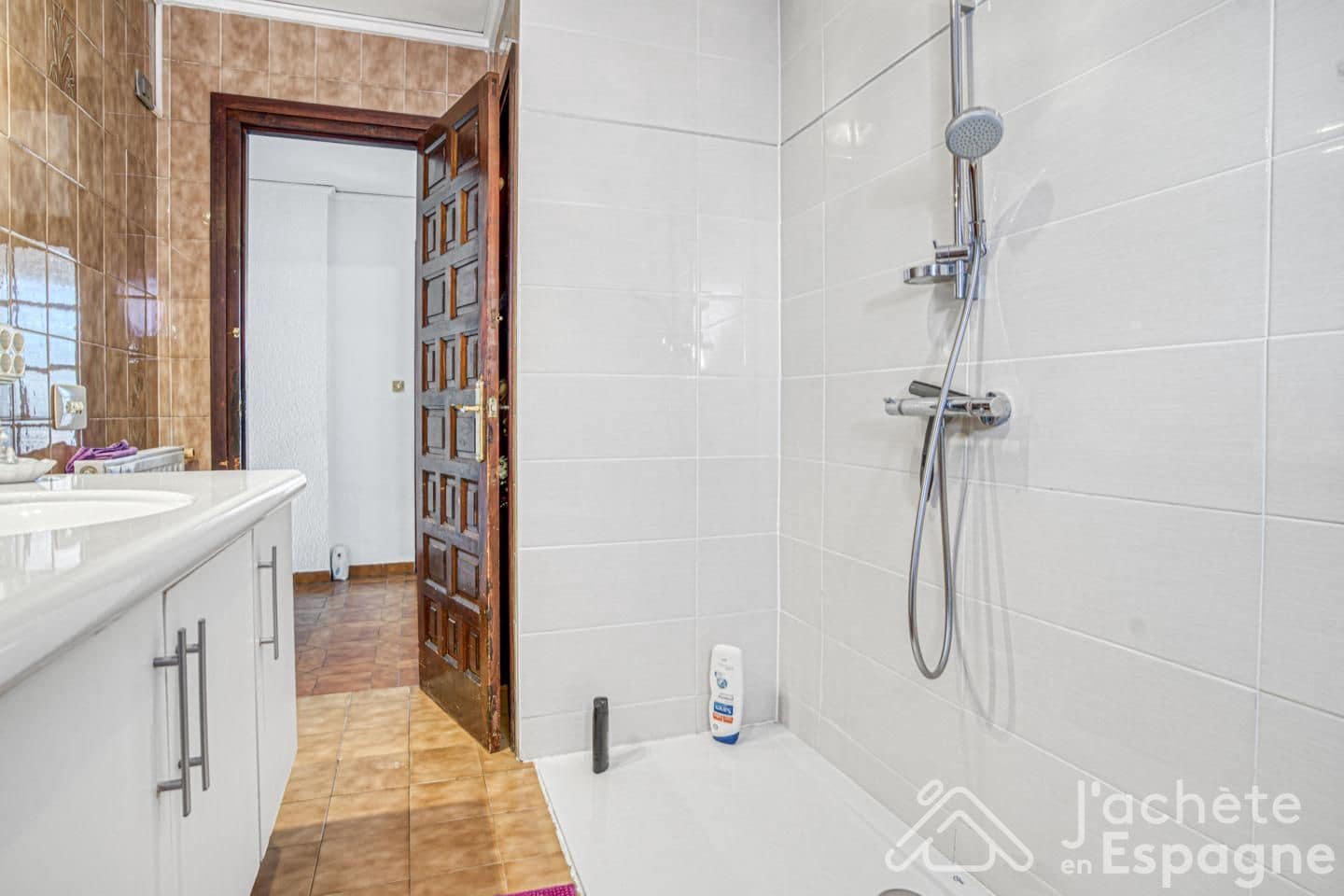 6 bedroom Villa for sale in Daimus with garage - € 428,001 (Ref: 10116193)