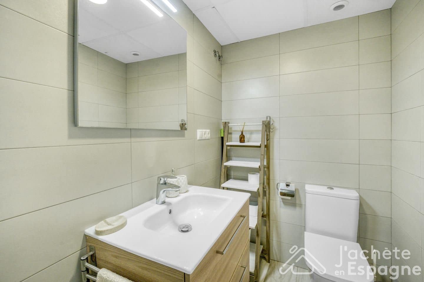 2 makuuhuone Huoneisto myytävänä paikassa Fuengirola mukana uima-altaan - 285 000 € (Ref: 10118198)