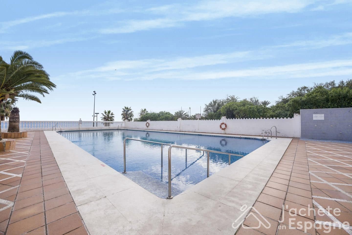 2 makuuhuone Huoneisto myytävänä paikassa Fuengirola mukana uima-altaan - 285 000 € (Ref: 10118198)