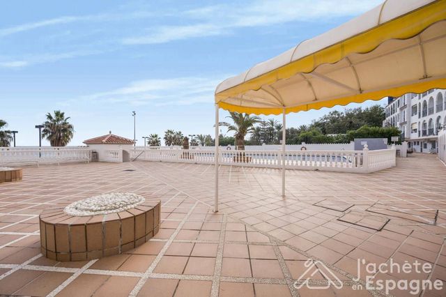 2 makuuhuone Huoneisto myytävänä paikassa Fuengirola mukana uima-altaan - 285 000 € (Ref: 10118198)