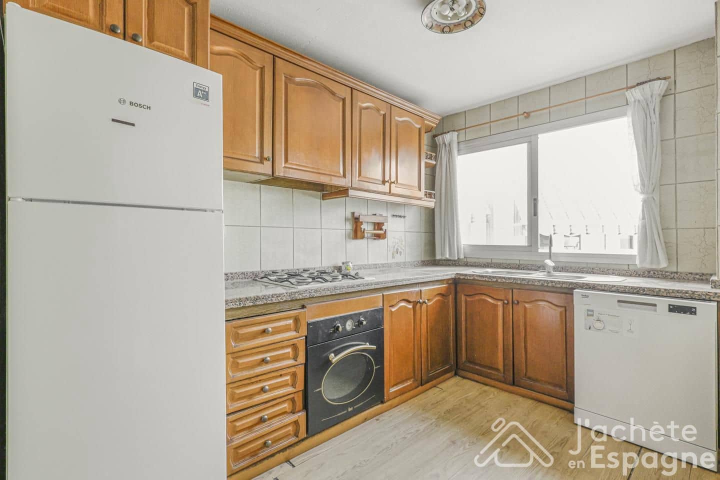 4 bedroom Penthouse for sale in Alicante / Alacant city with garage - € 640,000 (Ref: 10130682)