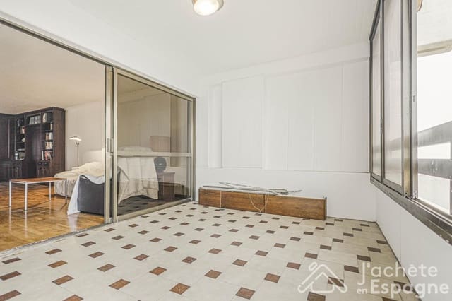 4 bedroom Penthouse for sale in Ensanche - Diputacion, Alicante / Alacant city with garage - € 640,000 (Ref: 10130682)