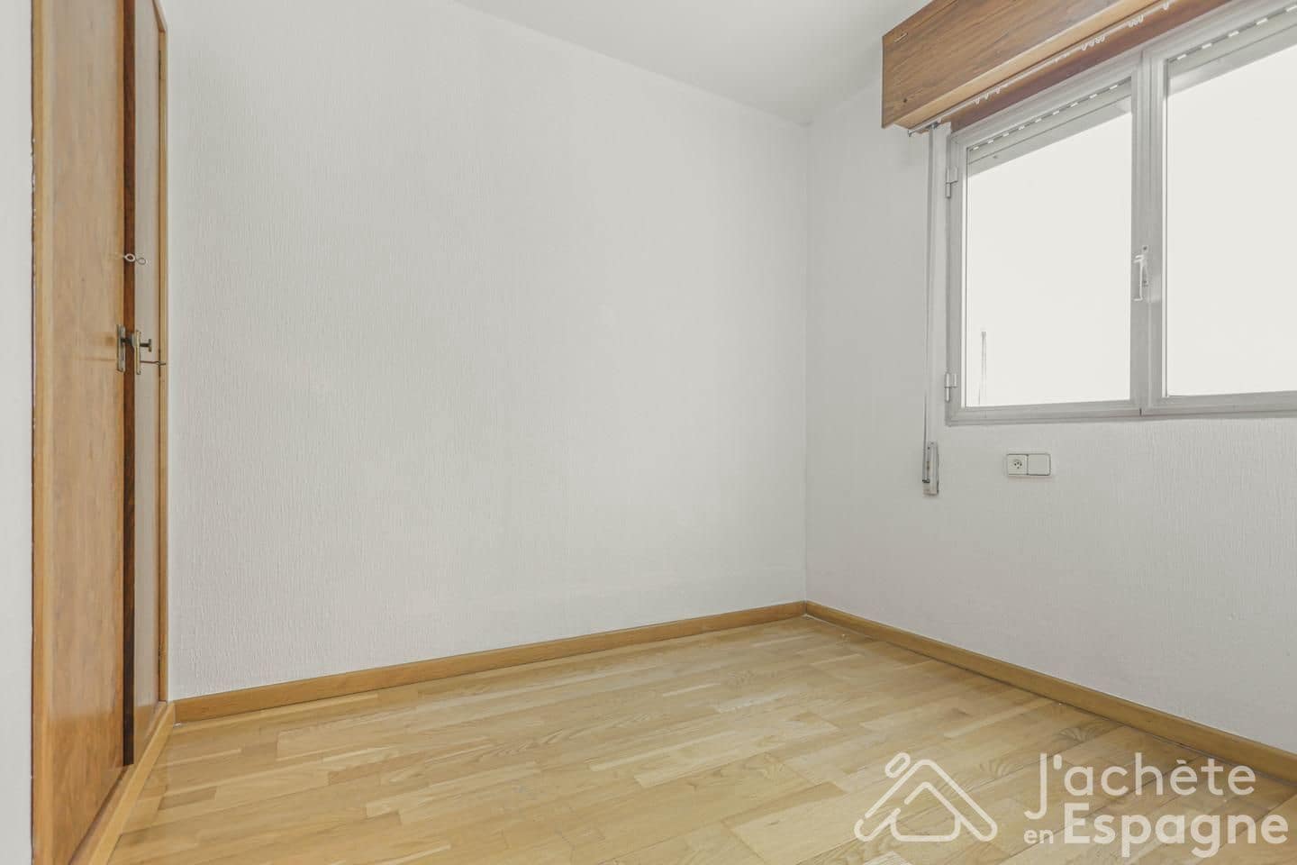 4 bedroom Penthouse for sale in Alicante / Alacant city with garage - € 640,000 (Ref: 10130682)