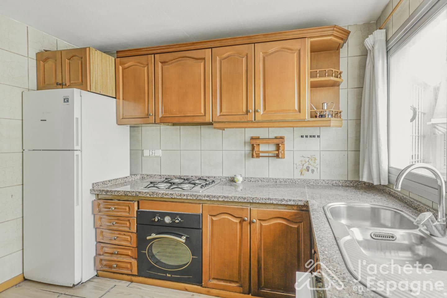 4 bedroom Penthouse for sale in Alicante / Alacant city with garage - € 640,000 (Ref: 10130682)