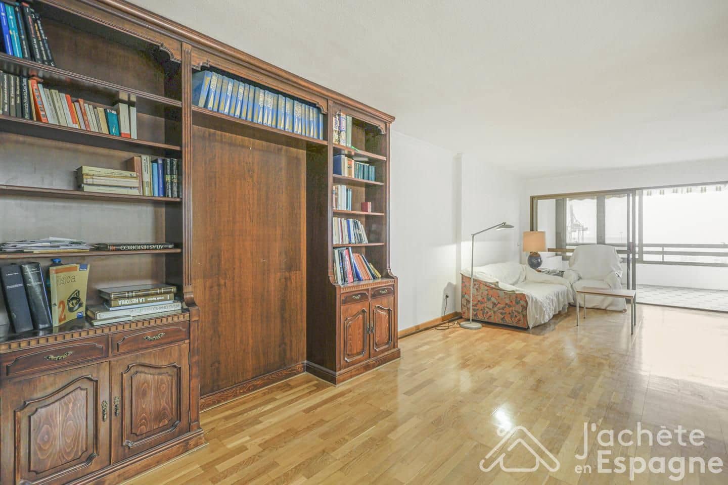 4 bedroom Penthouse for sale in Alicante / Alacant city with garage - € 640,000 (Ref: 10130682)