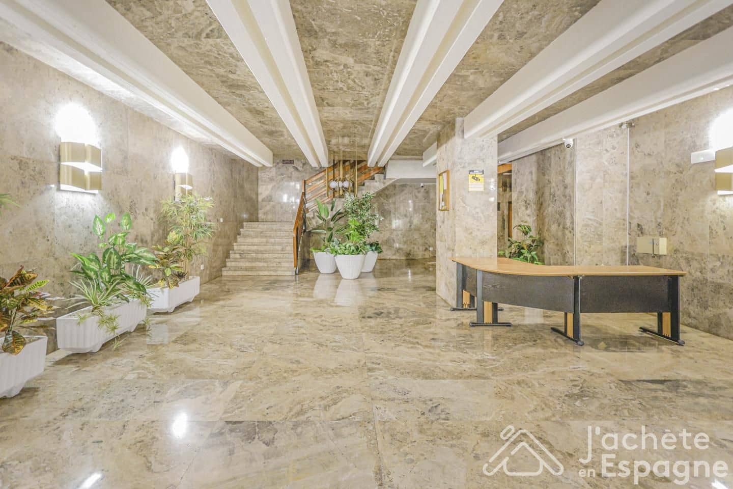 4 bedroom Penthouse for sale in Alicante / Alacant city with garage - € 640,000 (Ref: 10130682)