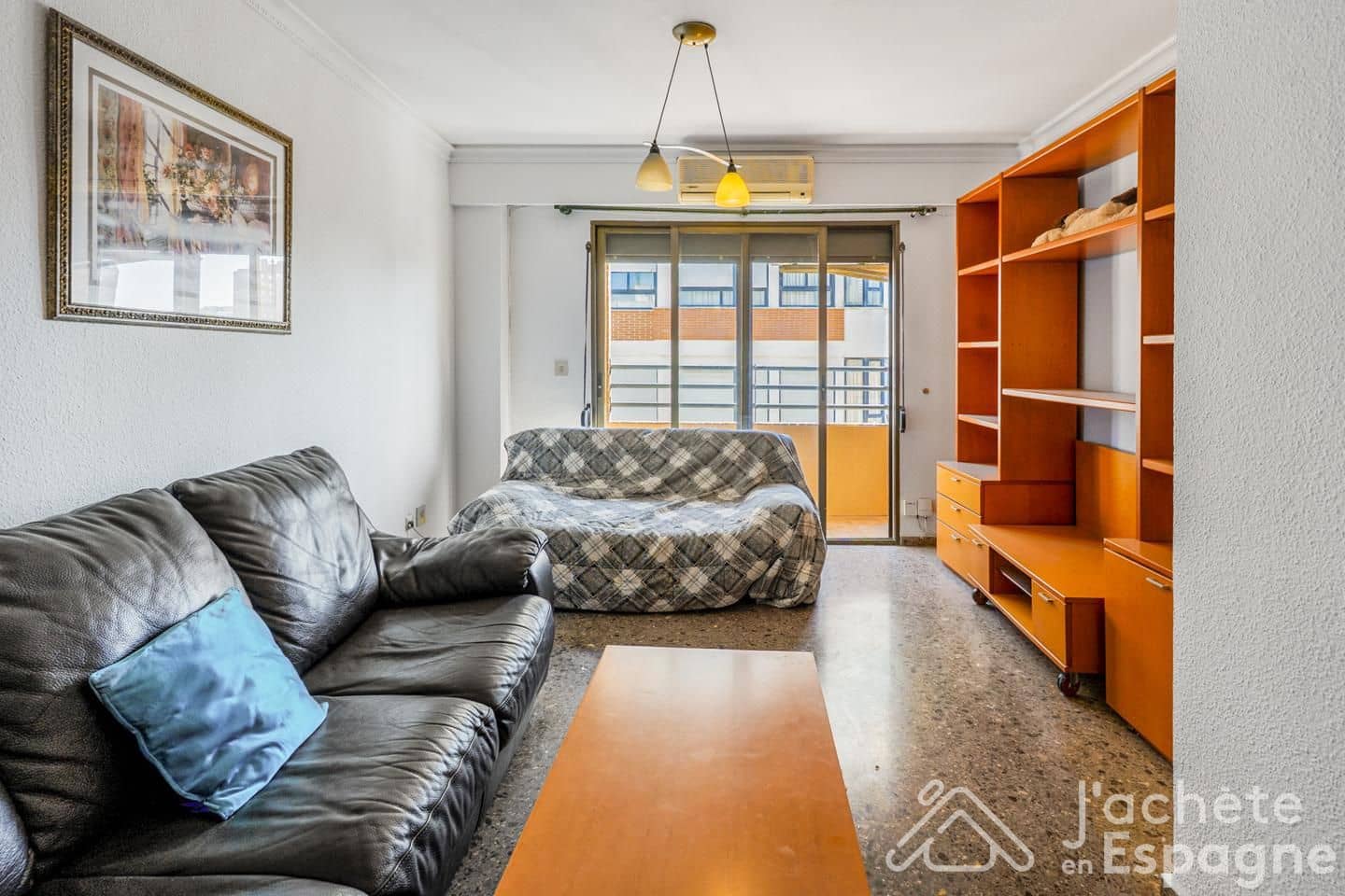 3 bedroom Flat for sale in Valencia city - € 315,000 (Ref: 10130683)