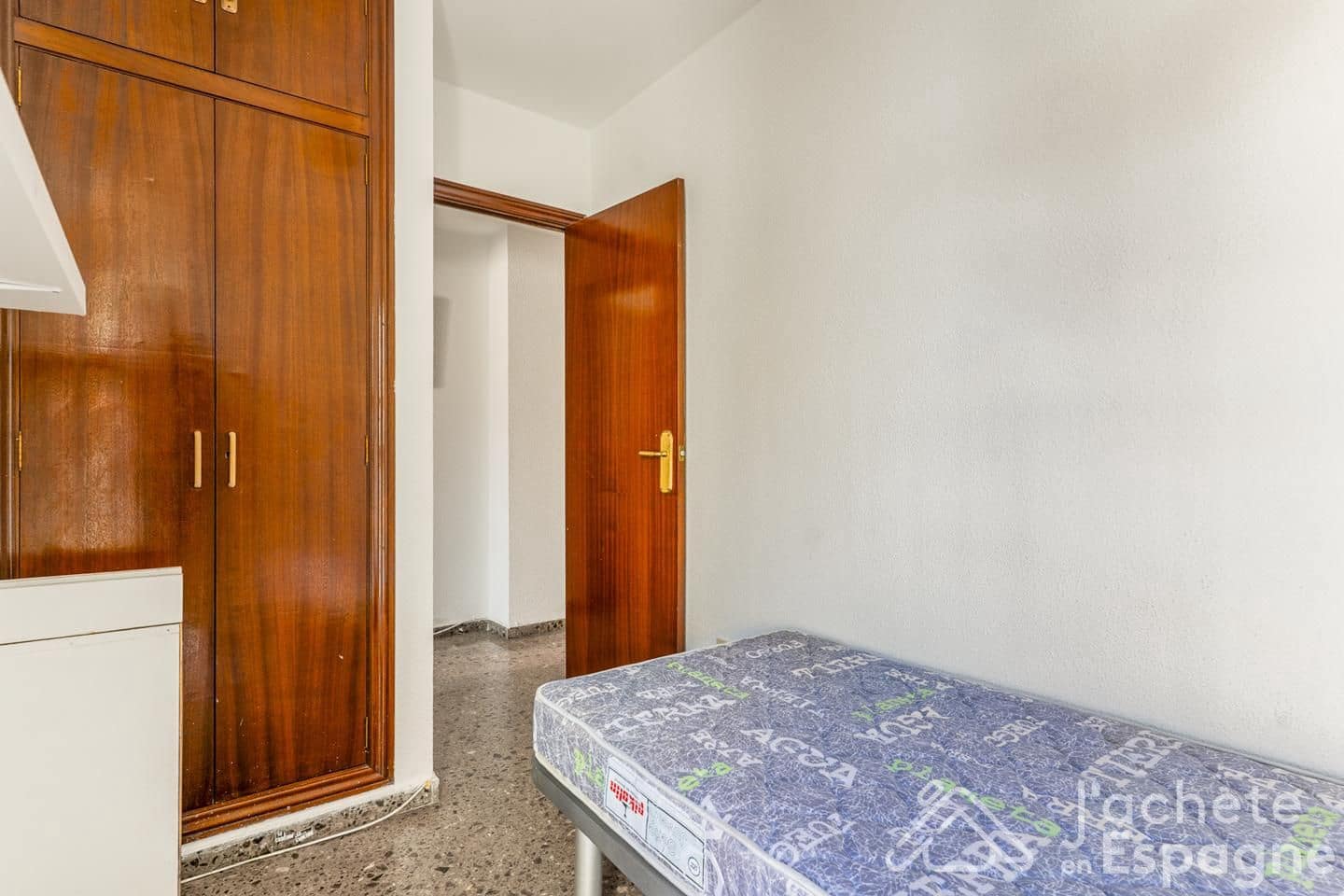 3 bedroom Flat for sale in Valencia city - € 315,000 (Ref: 10130683)