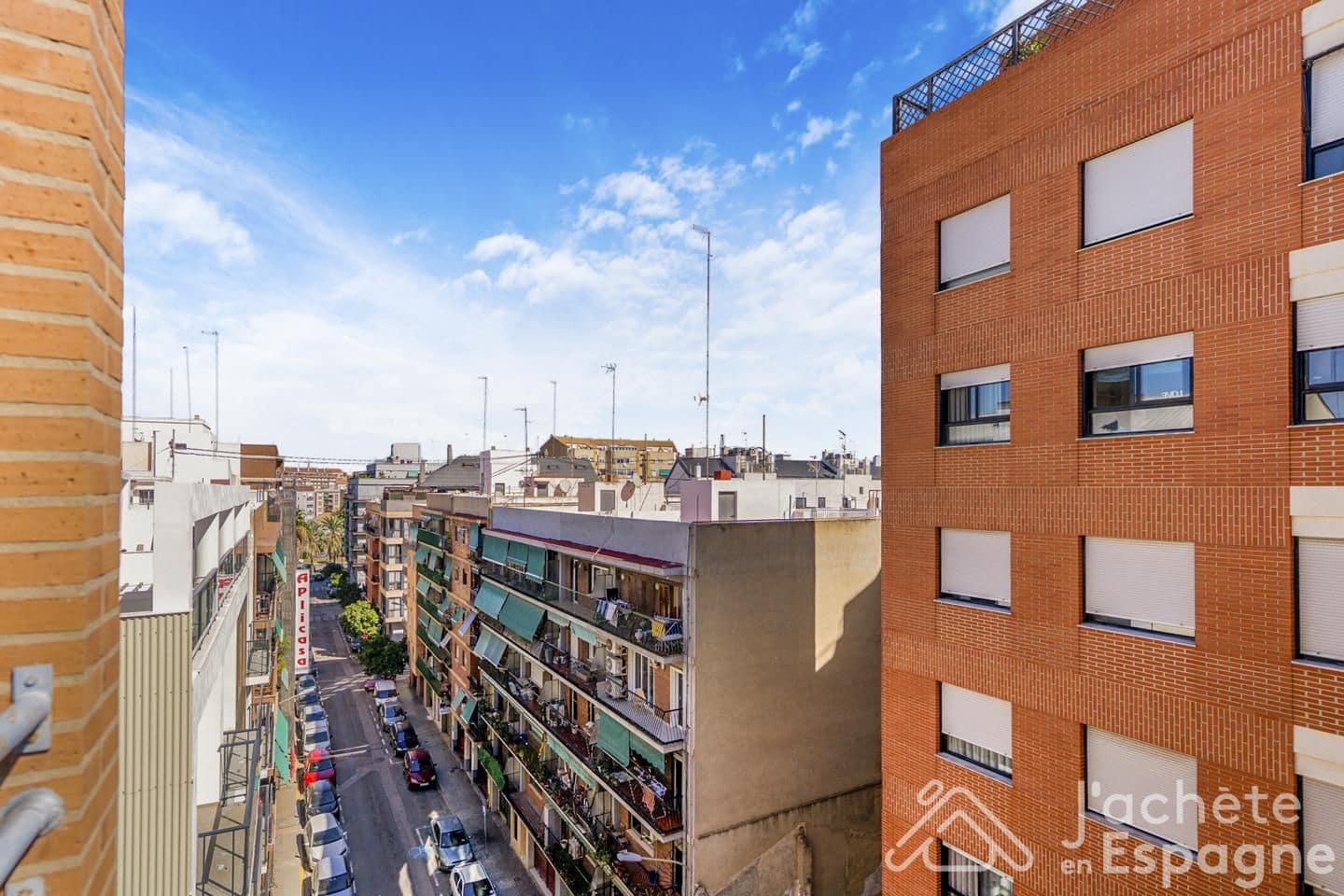 3 bedroom Flat for sale in Valencia city - € 315,000 (Ref: 10130683)