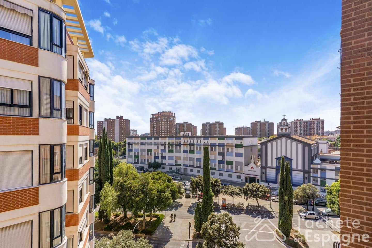 3 bedroom Flat for sale in Valencia city - € 315,000 (Ref: 10130683)