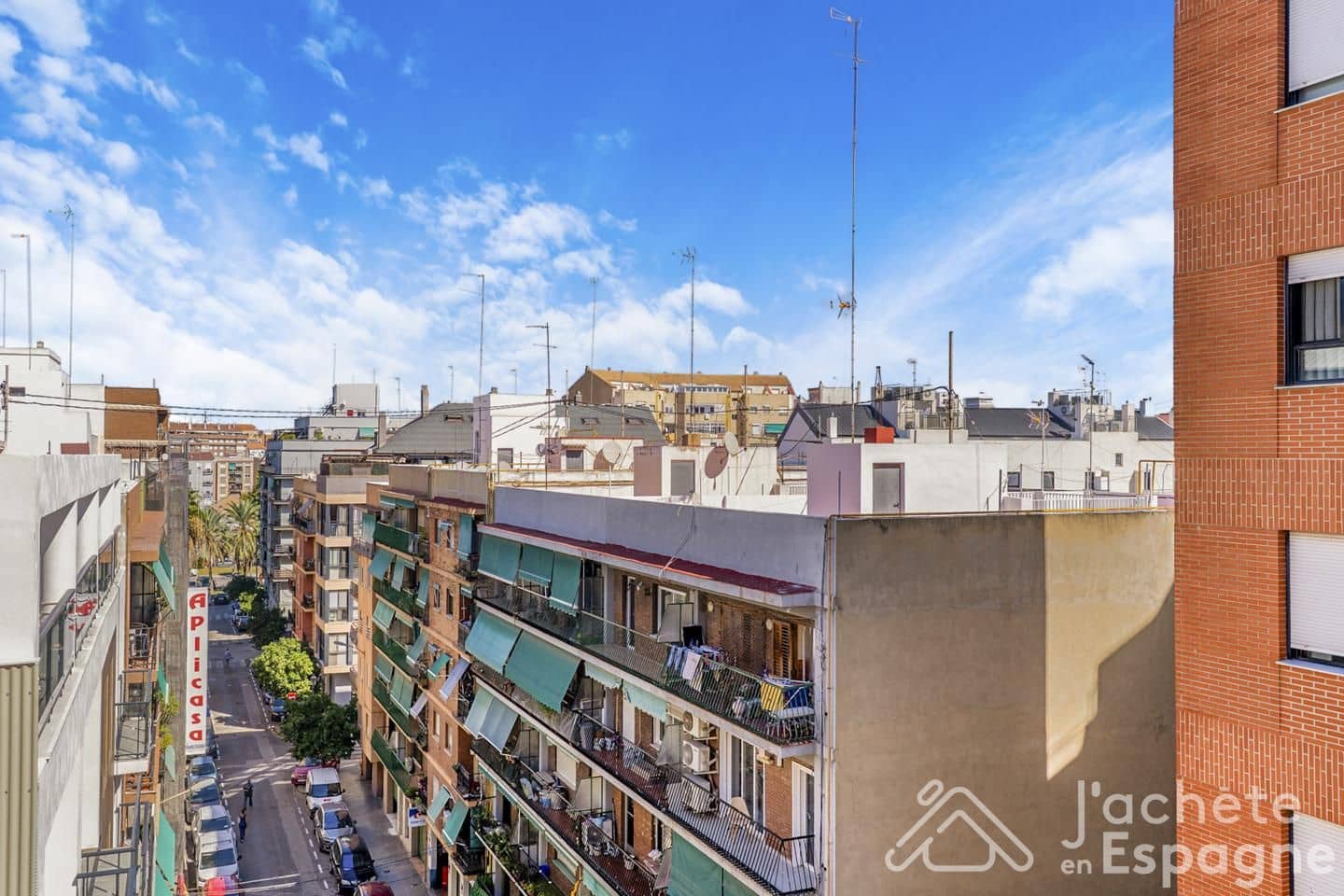3 bedroom Flat for sale in Valencia city - € 315,000 (Ref: 10130683)