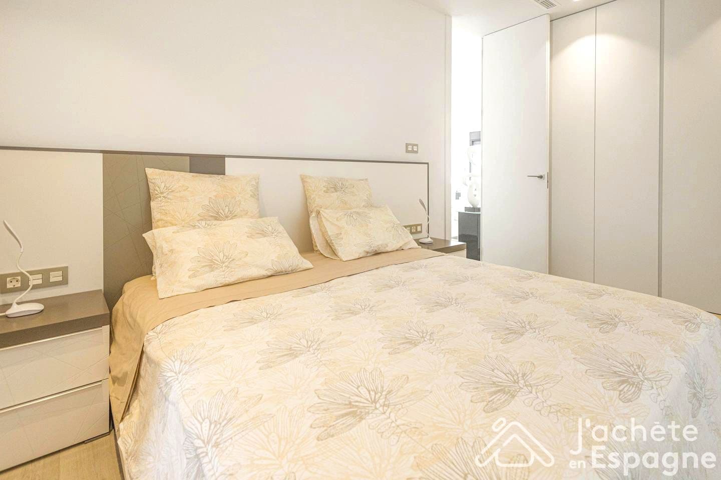 4 quarto Moradia para venda em Finestrat com piscina garagem - 950 000 € (Ref: 10130684)