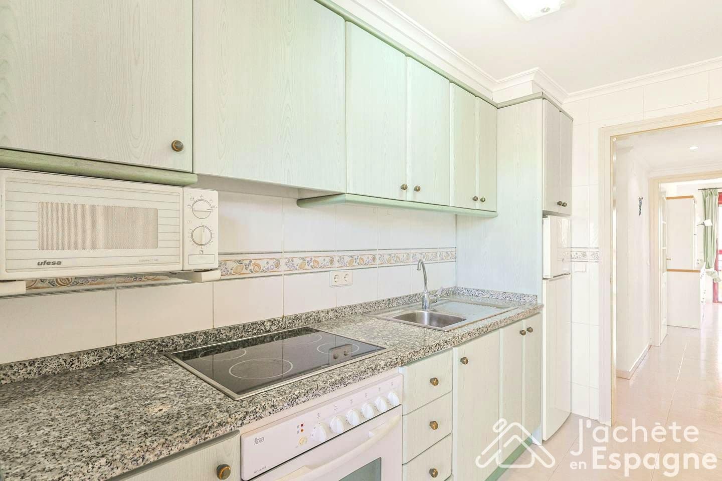 2 soverom Leilighet til salgs i Calpe / Calp med svømmebasseng garasje - € 415 000 (Ref: 10134960)