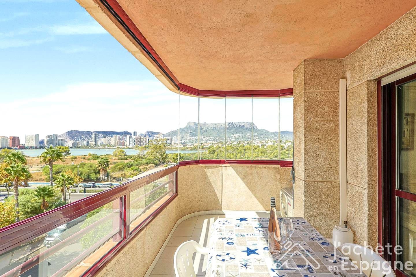 2 soverom Leilighet til salgs i Calpe / Calp med svømmebasseng garasje - € 415 000 (Ref: 10134960)