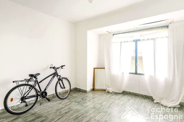 4 sovrum Lägenhet till salu i Polinyà de Xúquer - 111 500 € (Ref: 10140442)