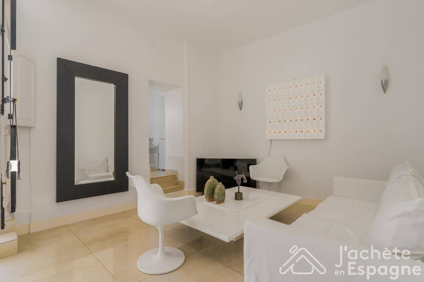 3 bedroom Villa for sale in Gilet with pool - € 280,000 (Ref: 10156876)