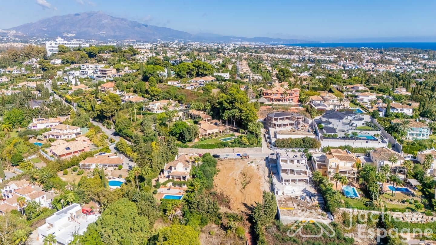 Grond te koop in El Paraiso - € 795.000 (Ref: 10158837)