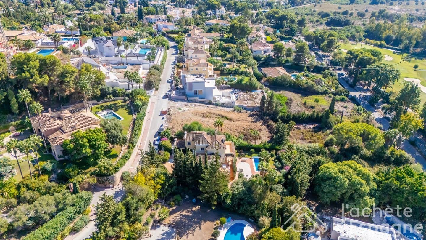 Grond te koop in El Paraiso - € 795.000 (Ref: 10158837)
