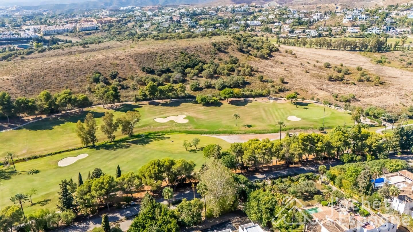 Grond te koop in El Paraiso - € 795.000 (Ref: 10158837)