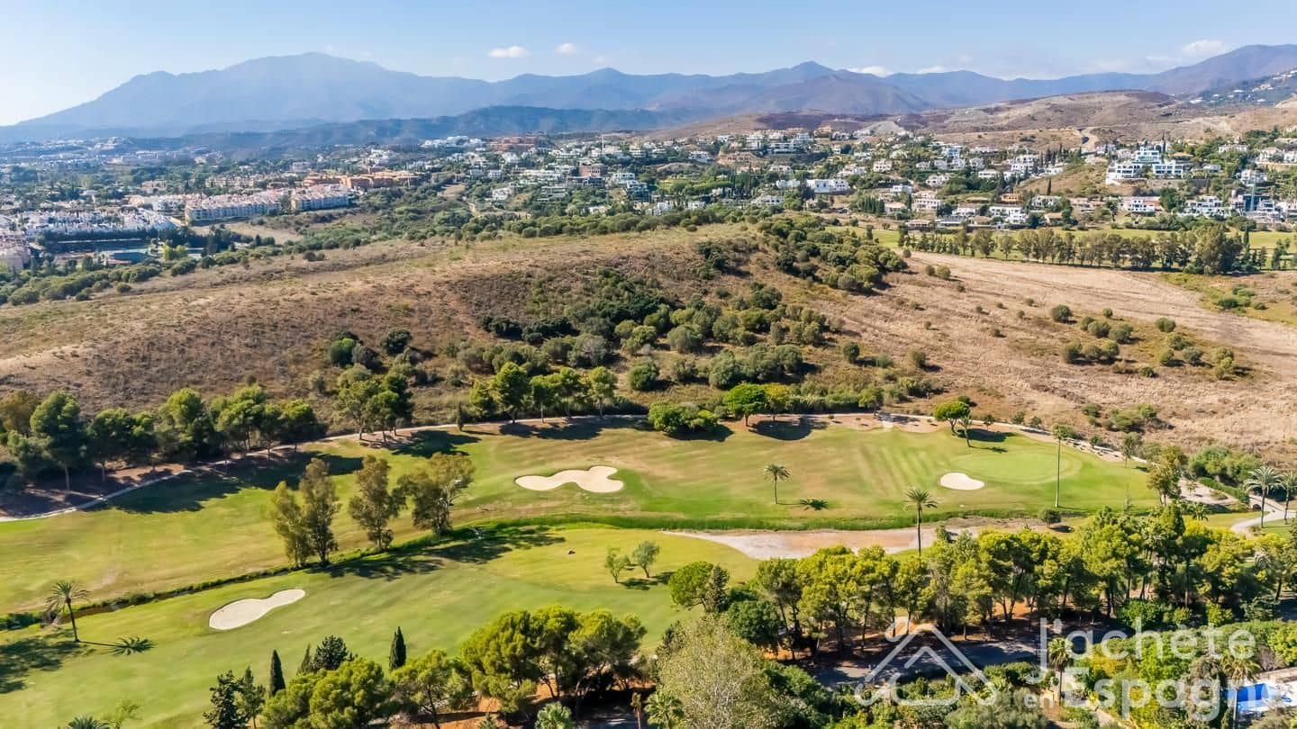 Grond te koop in El Paraiso - € 795.000 (Ref: 10158837)