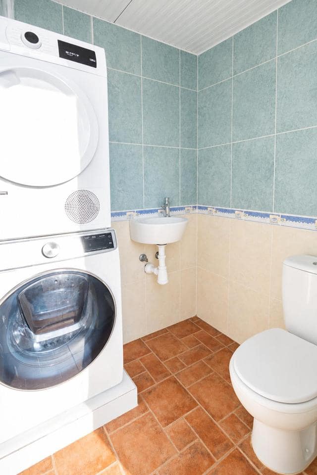 Piso de 2 habitaciones en Torrevieja en venta con piscina garaje - 159.000 € (Ref: 10163448)