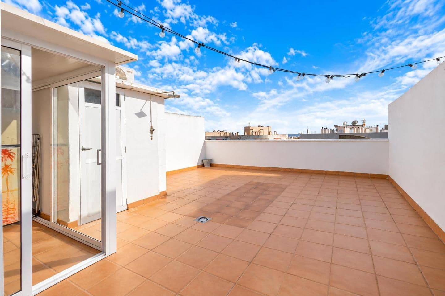 Piso de 2 habitaciones en Torrevieja en venta con piscina garaje - 159.000 € (Ref: 10163448)