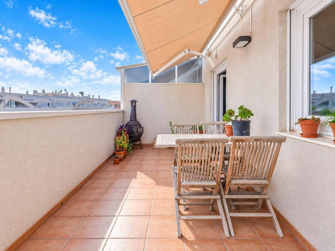 Piso de 2 habitaciones en Torrevieja en venta con piscina garaje - 159.000 € (Ref: 10163448)