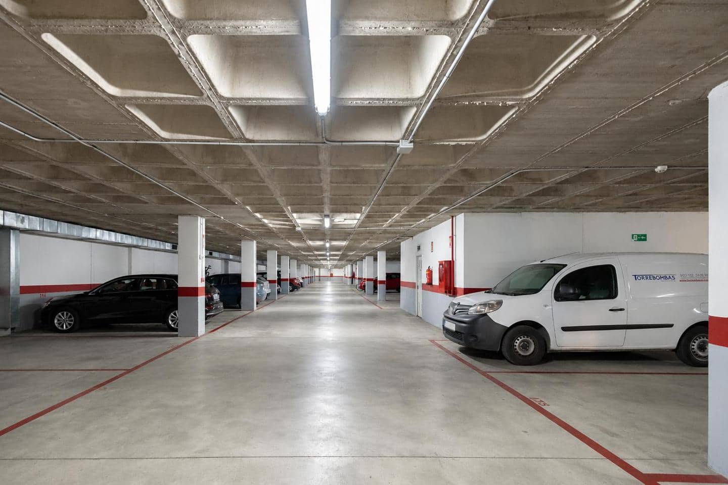 Piso de 2 habitaciones en Torrevieja en venta con piscina garaje - 159.000 € (Ref: 10163448)