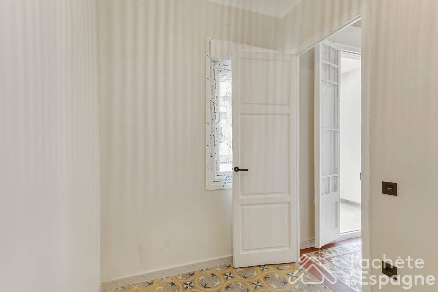 3 soveværelse Lejlighed til salg i Barcelona by - € 414.000 (Ref: 10163917)