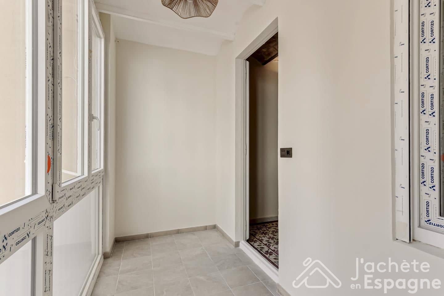 3 soveværelse Lejlighed til salg i Barcelona by - € 414.000 (Ref: 10163917)