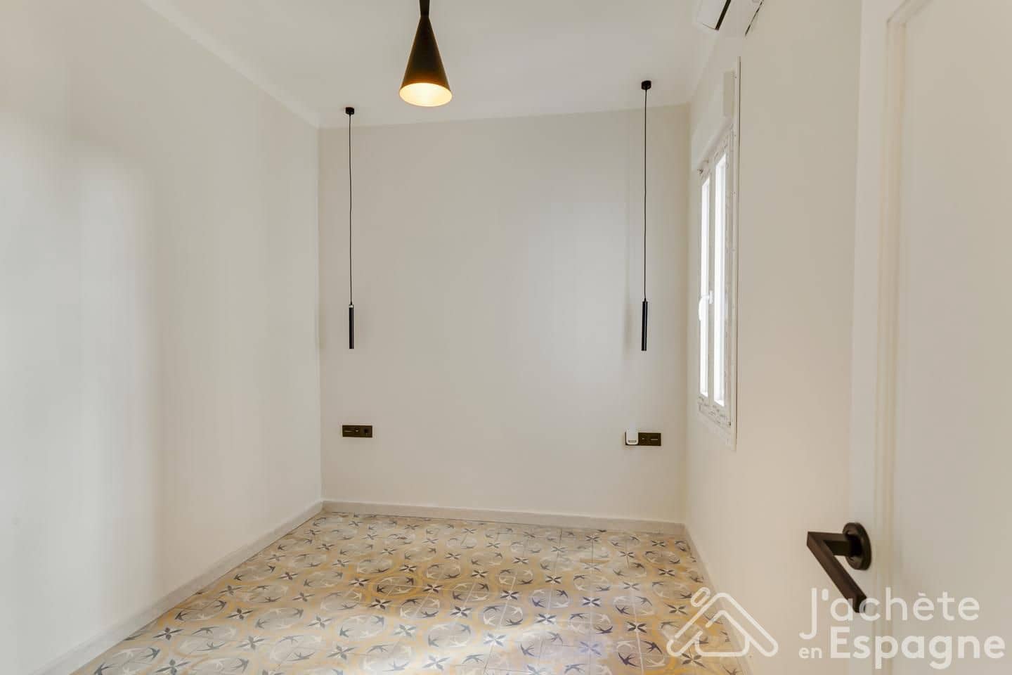 3 soveværelse Lejlighed til salg i Barcelona by - € 414.000 (Ref: 10163917)