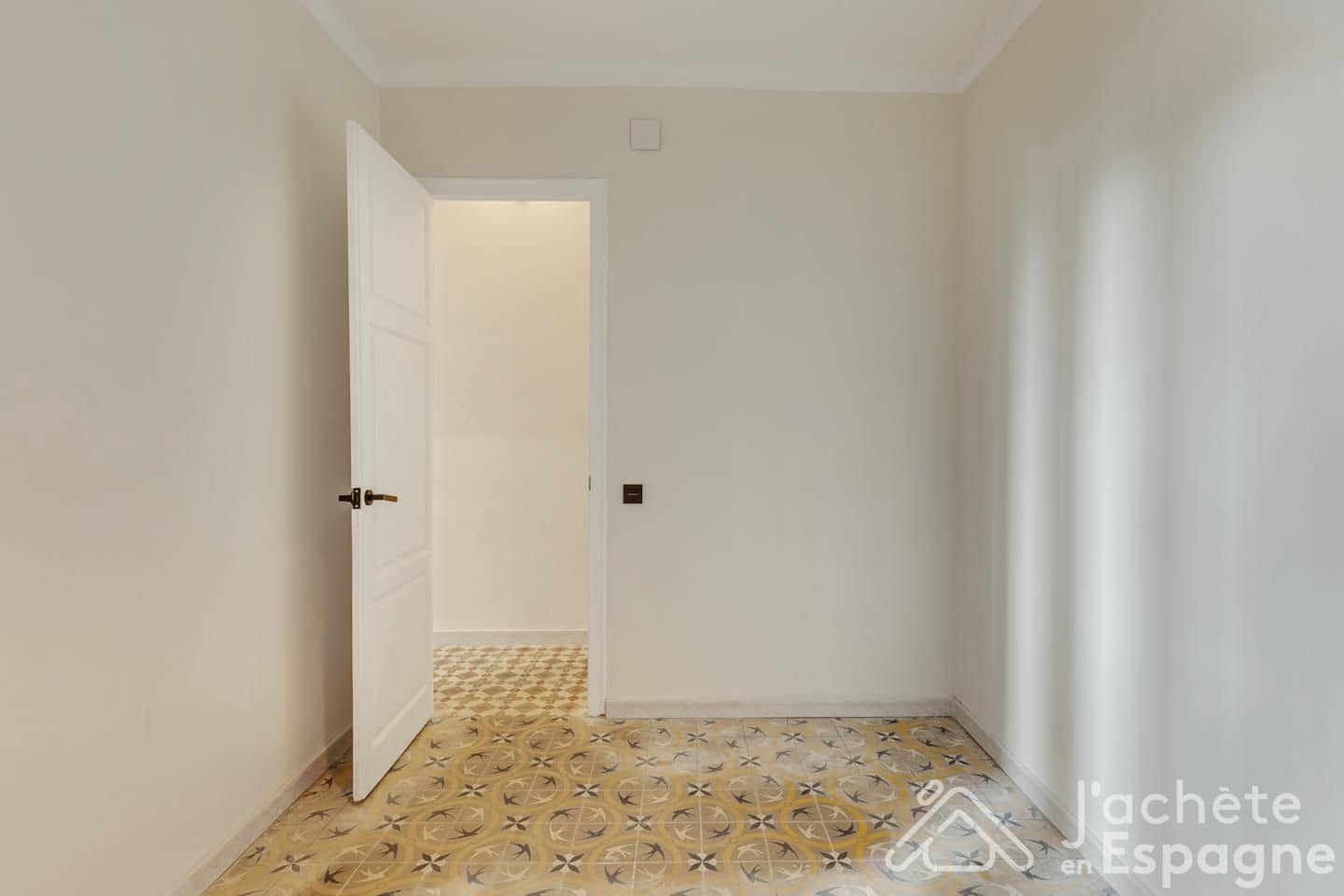 3 soveværelse Lejlighed til salg i Barcelona by - € 414.000 (Ref: 10163917)