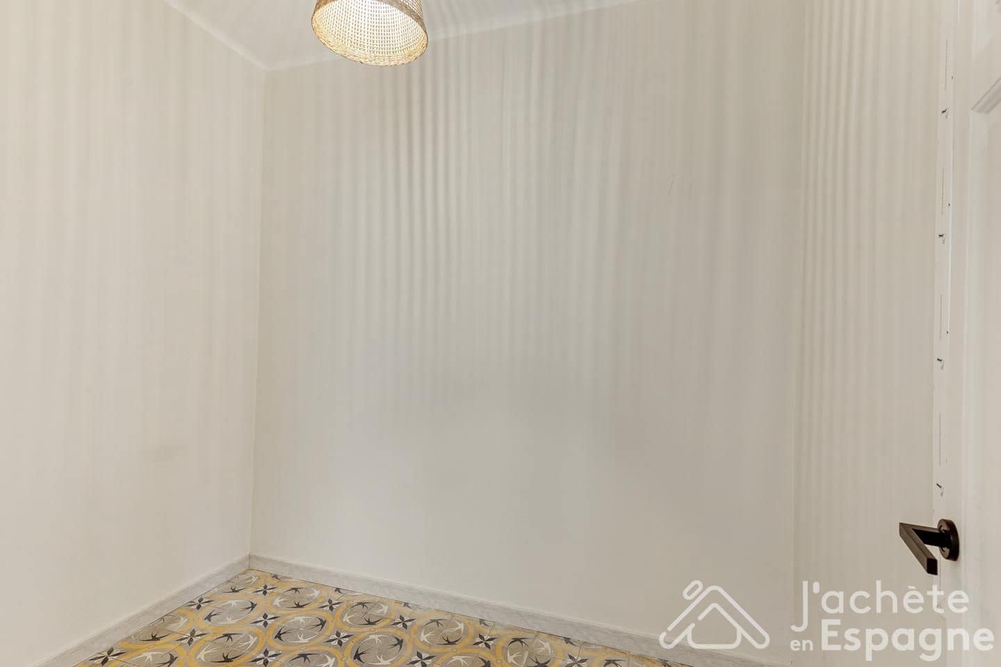 3 soveværelse Lejlighed til salg i Barcelona by - € 414.000 (Ref: 10163917)