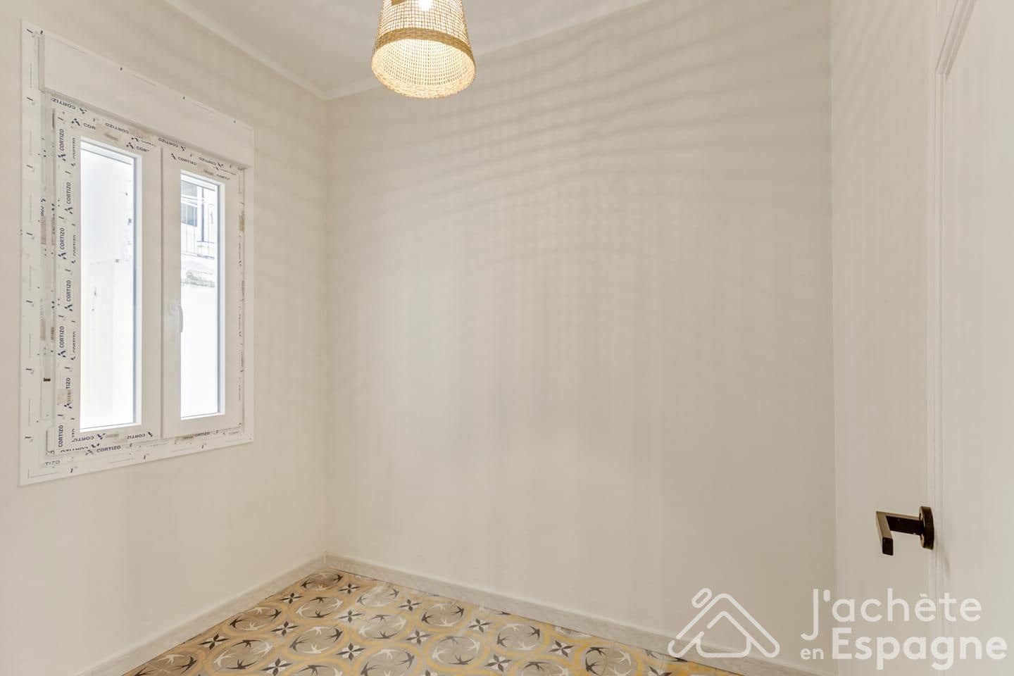 3 soveværelse Lejlighed til salg i Barcelona by - € 414.000 (Ref: 10163917)