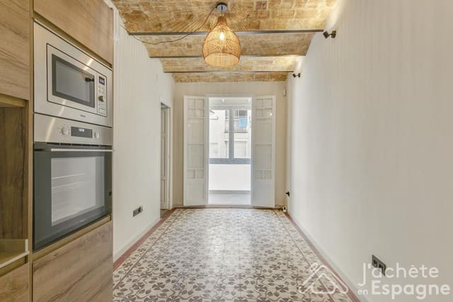 3 soveværelse Lejlighed til salg i La Vila de Gràcia, Barcelona by - € 414.000 (Ref: 10163917)