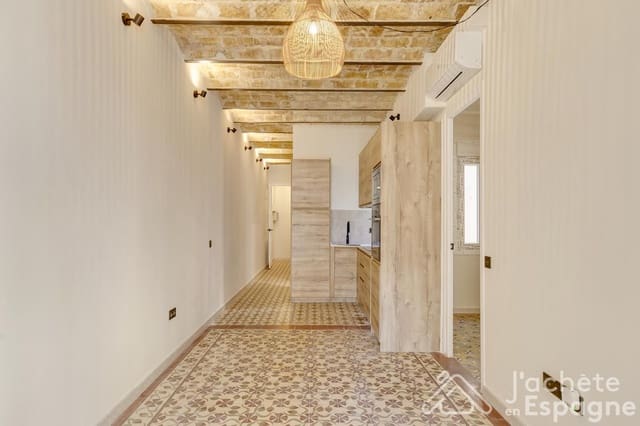 3 soveværelse Lejlighed til salg i La Vila de Gràcia, Barcelona by - € 414.000 (Ref: 10163917)