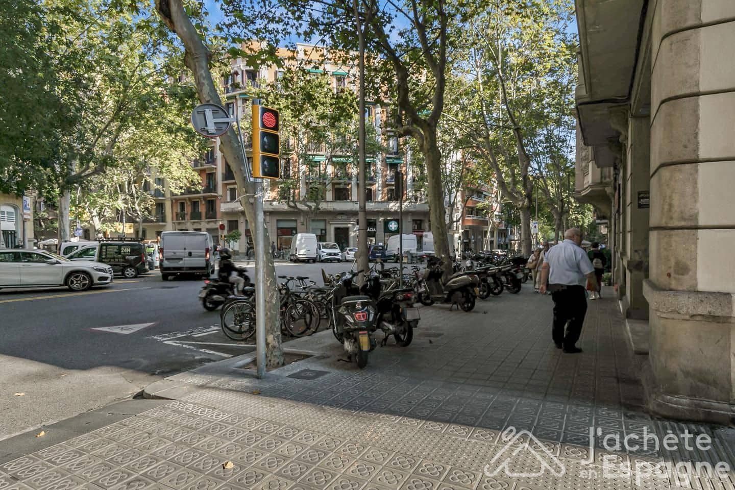 3 soveværelse Lejlighed til salg i Barcelona by - € 414.000 (Ref: 10163917)
