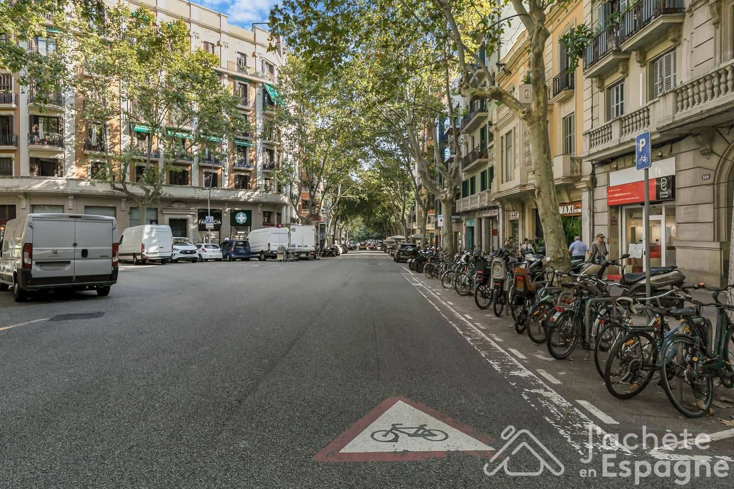 3 soveværelse Lejlighed til salg i Barcelona by - € 414.000 (Ref: 10163917)