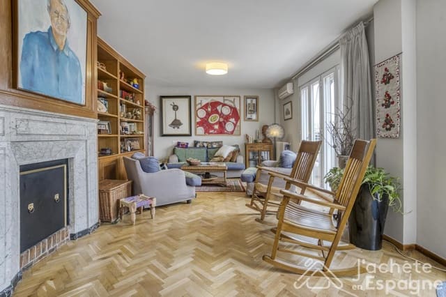 5 soveværelse Penthouse til salg i El Mercat, Valencia by - € 1.100.000 (Ref: 10168778)