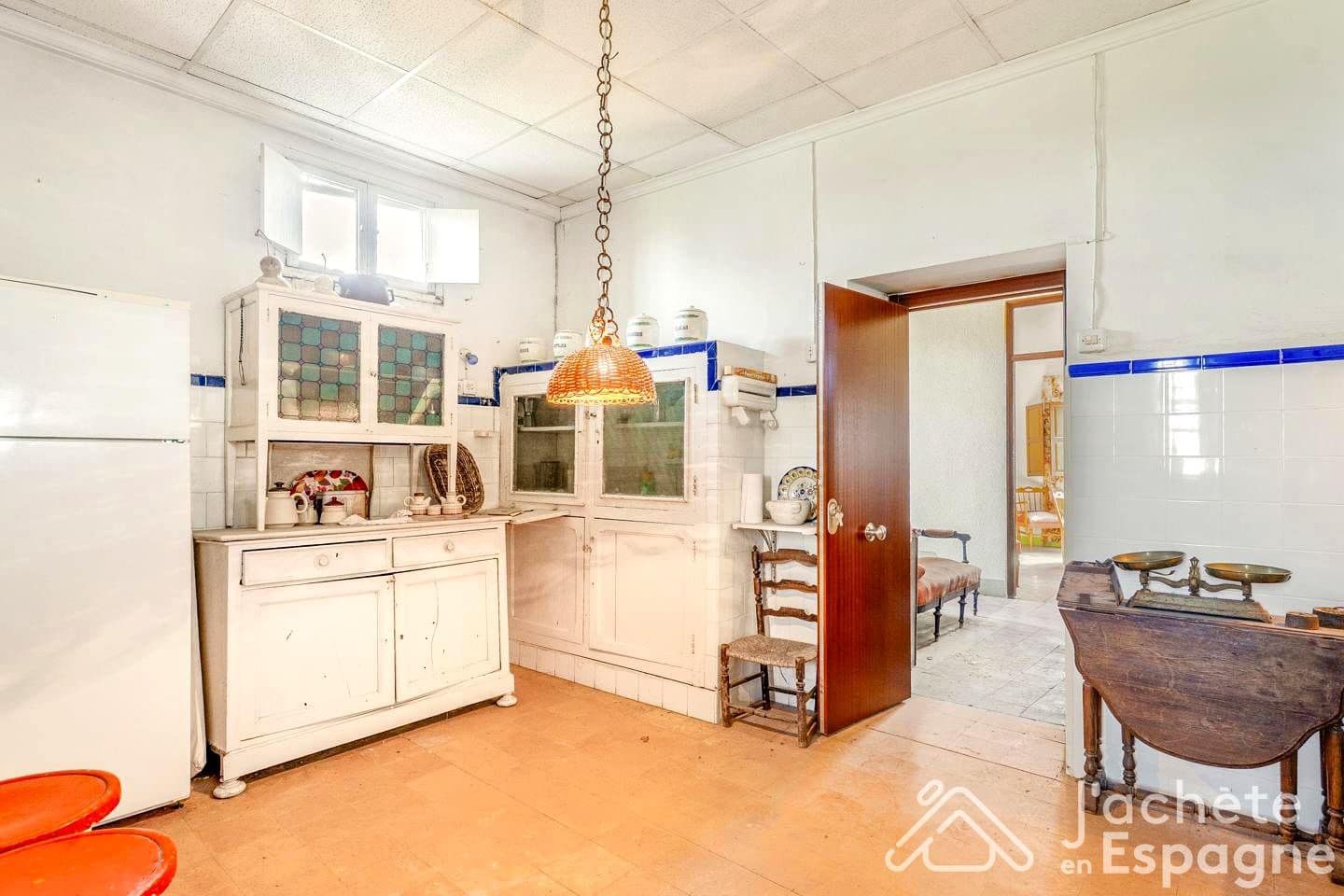8 bedroom Villa for sale in Benifaio with pool garage - € 595,000 (Ref: 10177556)