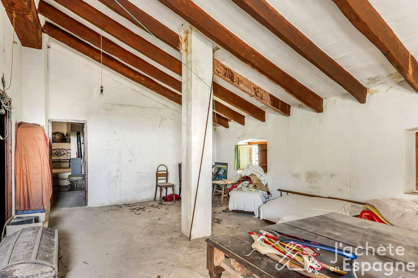 8 bedroom Villa for sale in Benifaio with pool garage - € 595,000 (Ref: 10177556)