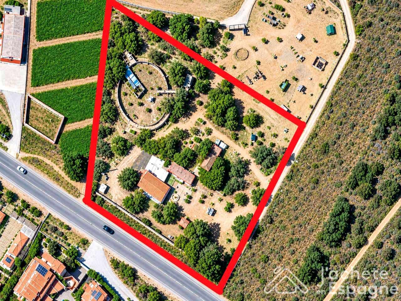 Grunde uden byggetilladelser til salg i Peniscola - € 425.000 (Ref: 10177557)