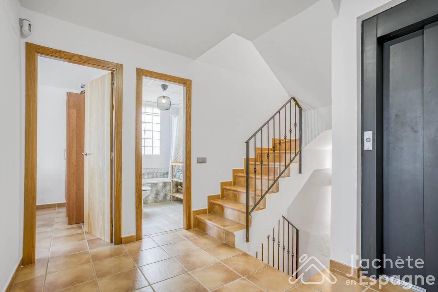 5 soverom Villa til salgs i Faro de Cullera med svømmebasseng garasje - € 775 000 (Ref: 10181744)