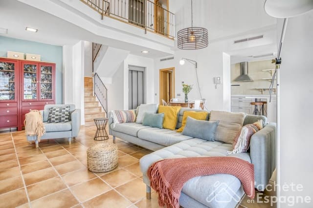 5 sypialnia Willa na sprzedaż w Faro de Cullera, Cullera z basenem garażem - 775 000 € (Ref: 10181744)