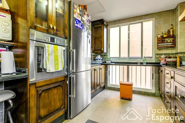 2 sypialnia Penthouse na sprzedaż w Náquera z basenem garażem - 450 000 € (Ref: 10183212)