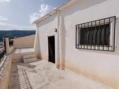 7 sovrum Villa till salu i Laroles med garage - 130 000 € (Ref: 10185877)