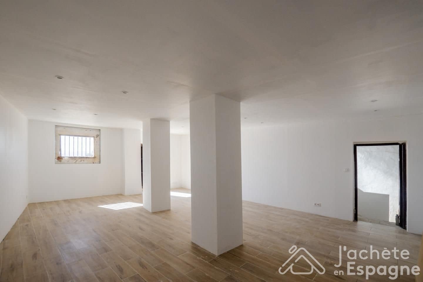 7 sovrum Villa till salu i Laroles med garage - 130 000 € (Ref: 10185877)